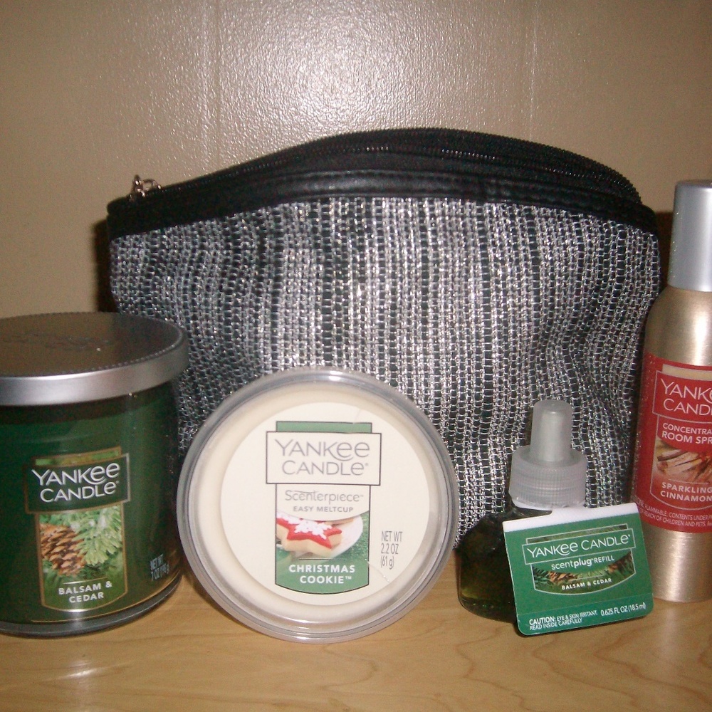 Yankee Candle Holiday Fragrance Filled Clutch